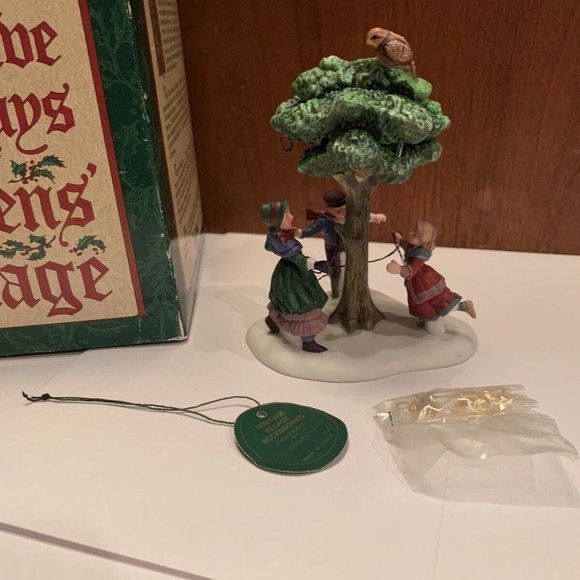 12 Days Of Dickens Village Department 56 Dept 56 A Partridge In A Pear Tree - Picture 9 of 12